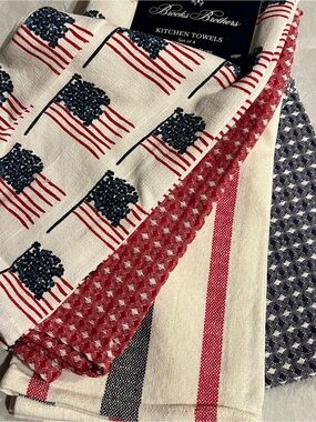 Brooks Brothers Red White Blue American Flag Kitchen Towels - Set of 4 NWT